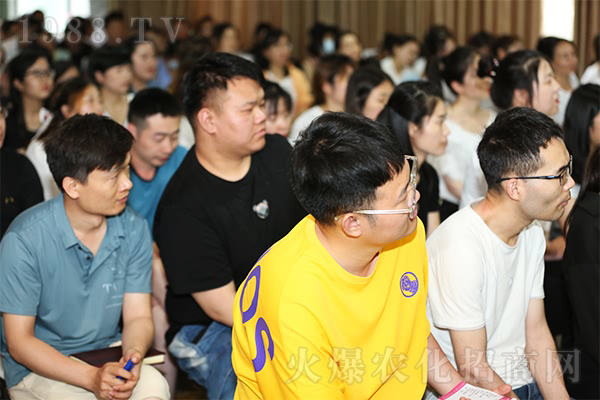 感恩 努力 學(xué)習(xí) 奮斗
